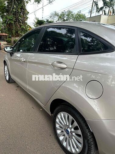 Ford Fiesta 2011 Vàng cát Tự động