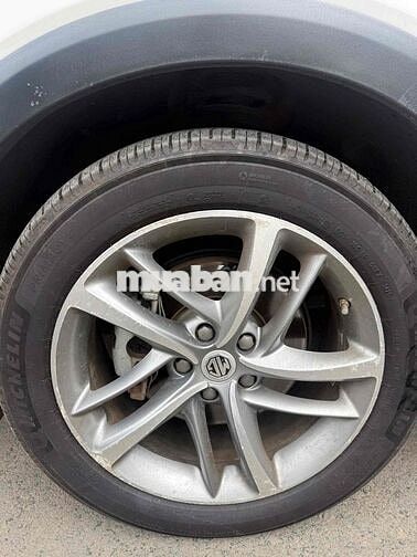MG HS 2021 1.5AT 50000 km Trắng