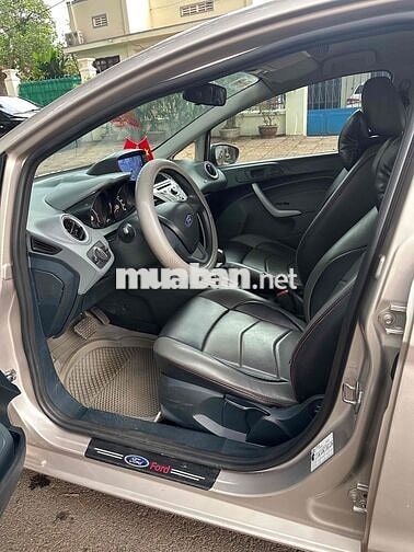 Ford Fiesta 2011 Vàng cát Tự động