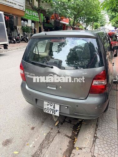 Nissan Grand Livina 7 chỗ Xám