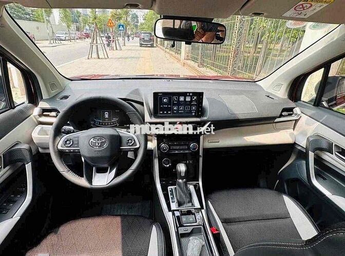 Chính chủ bán xe VELOZ CROSS ( xe gia đình mua để