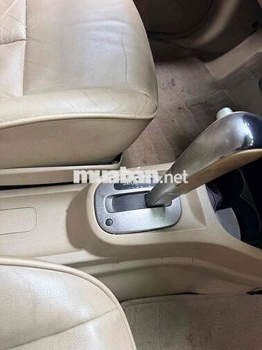 Nissan Grand Livina 7 chỗ Xám