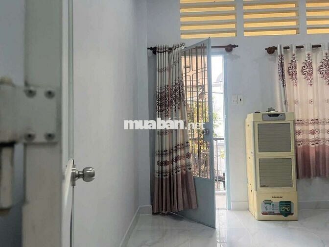 CHO THUÊ NHÀ HẺM 3 GÁC, 1 XET, TÔ HIẾN THÀNH, Q.10