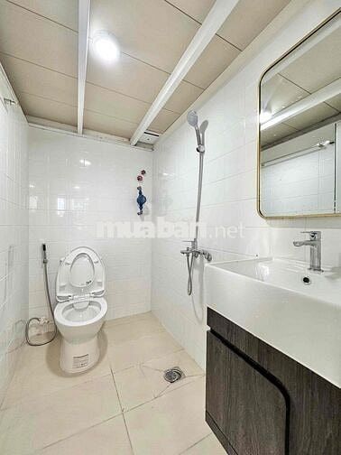 CHO THUÊ CHDV CỬA SỔ THOÁNG NGAY HOÀNG DIỆU 2,GA METRO, NGÃ TƯ THỦ ĐỨC