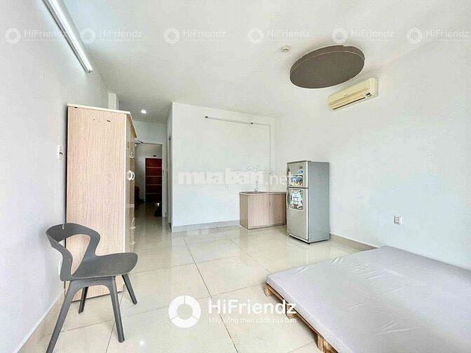 PHÒNG STUDIO SIÊU RỘNG CÓ BAN CÔNG FULL NỘI THẤT GẦN DH VHU AEON