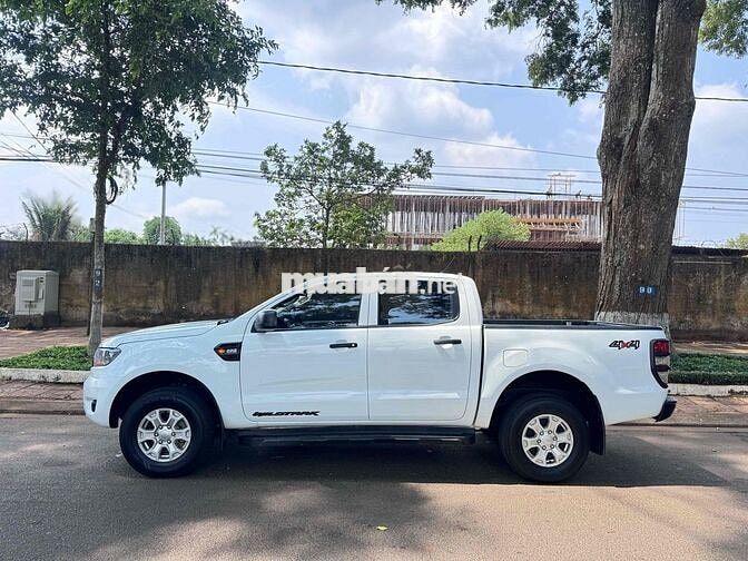 Ford Ranger 2022 Số sàn Trắng