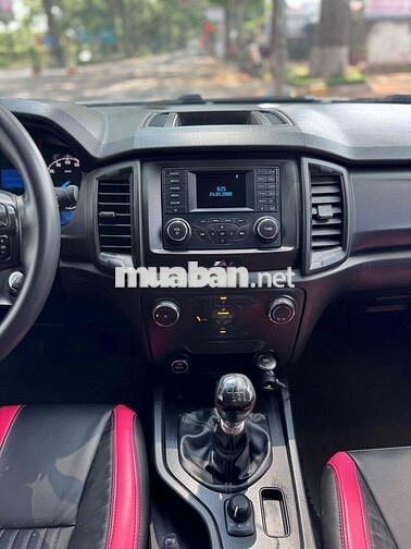 Ford Ranger 2022 Số sàn Trắng
