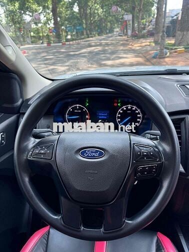 Ford Ranger 2022 Số sàn Trắng