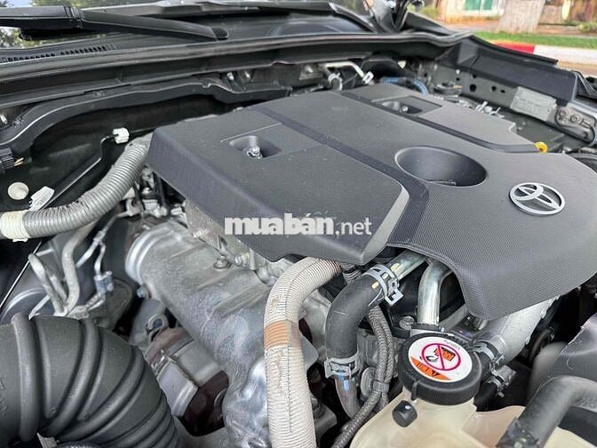 Toyota Fortuner 2019 Bạc