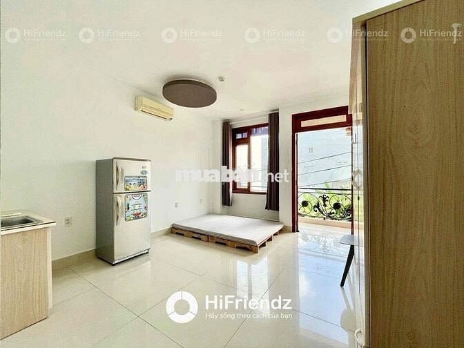 PHÒNG STUDIO SIÊU RỘNG CÓ BAN CÔNG FULL NỘI THẤT GẦN DH VHU AEON