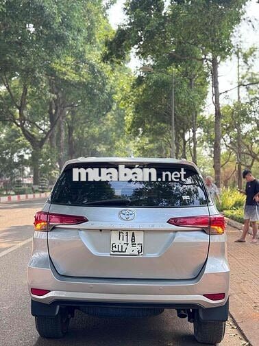 Toyota Fortuner 2019 Bạc