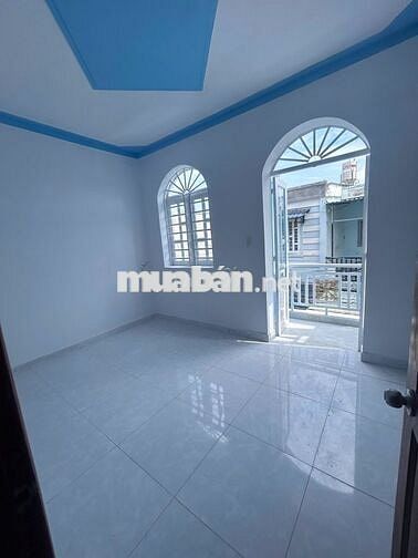 Nhà chính chủ mới xây hoàn toàn, khu vực cầu lớn Hóc Môn, sổ riêng