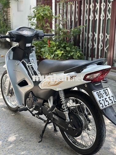 Honda Wave A 2022 Trắng chính chủ ký 17000 km