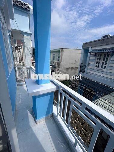 Nhà chính chủ mới xây hoàn toàn, khu vực cầu lớn Hóc Môn, sổ riêng