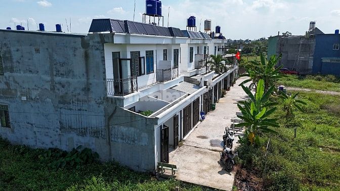 "CHÍNH CHỦ GỬI EM THÍA NHÀ 735 TRIỆU - 1 TRỆT 1 LẦU 2PN 2WC