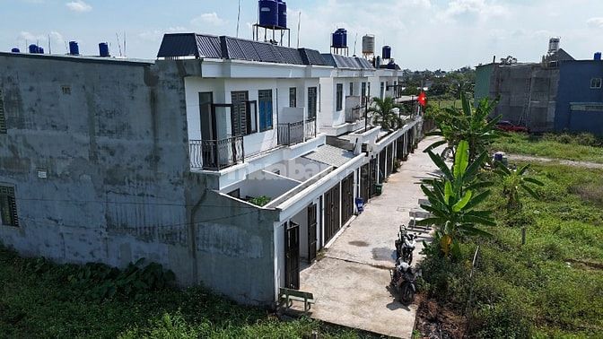 "CHÍNH CHỦ GỬI EM THÍA NHÀ 735 TRIỆU - 1 TRỆT 1 LẦU 2PN 2WC