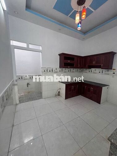 Nhà chính chủ mới xây hoàn toàn, khu vực cầu lớn Hóc Môn, sổ riêng