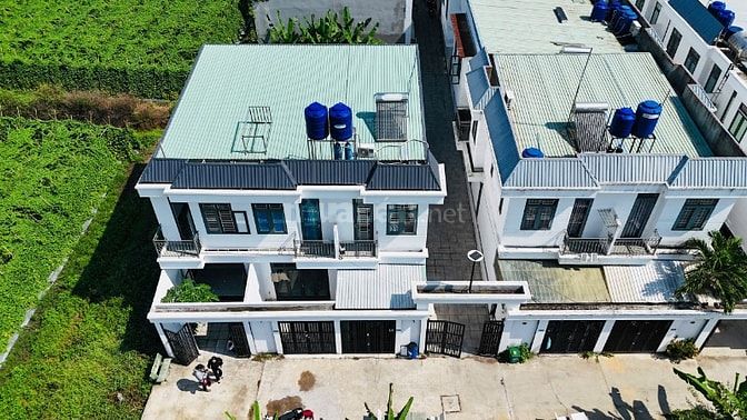 "CHÍNH CHỦ GỬI EM THÍA NHÀ 735 TRIỆU - 1 TRỆT 1 LẦU 2PN 2WC