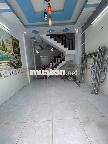 Nhà chính chủ mới xây hoàn toàn, khu vực cầu lớn Hóc Môn, sổ riêng