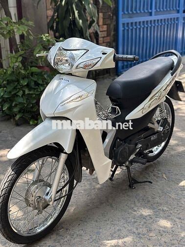 Honda Wave A 2022 Trắng chính chủ ký 17000 km