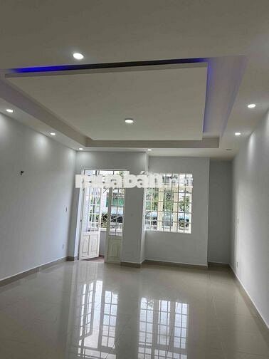 Bán nhà 1 trệt 1 lửng 2 lầu 1 sân thượng ngay chợ mỹ phước.