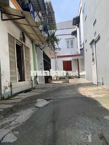 3 tỷ 6 _ nhà 2pn _ Ngang 4.5m _ 80 m sàn _ hẻm ngắn 3.5 m
