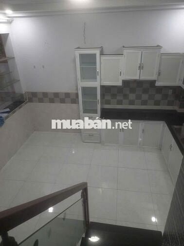 NHÀ 2 TẦNG -  MẶT TIỀN LÊ THỊ HOA, GẦN CHỢ ĐẦU MỐI, CẦU VƯỢT GÒ DƯA