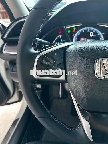 Honda Civic 2020 1.8G 28.000 km Trắng