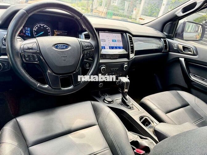 Ford Everest 2021 Biturbo 80000 km Xám