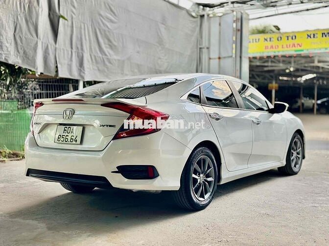 Honda Civic 2020 1.8G 28.000 km Trắng