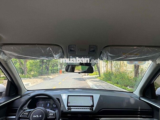 Siêu lướt Kia Carens 2025 1.5 Luxury Trắng