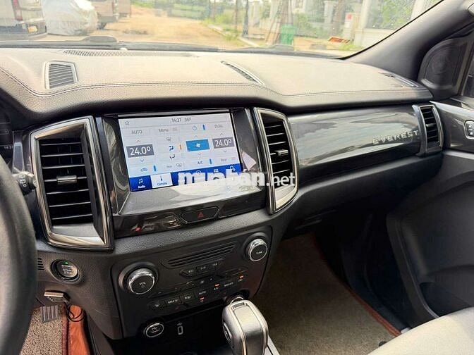 Ford Everest 2021 Biturbo 80000 km Xám