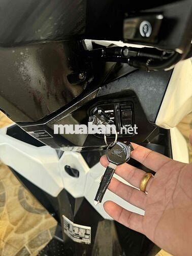 Honda Vario 150 2016 Trắng đỏ