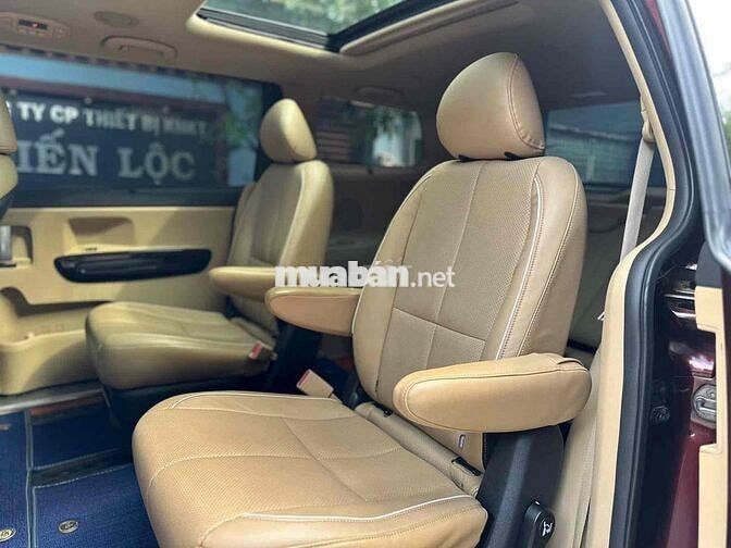 Kia Sedona 2017 Full máy dầu Nâu đỏ
