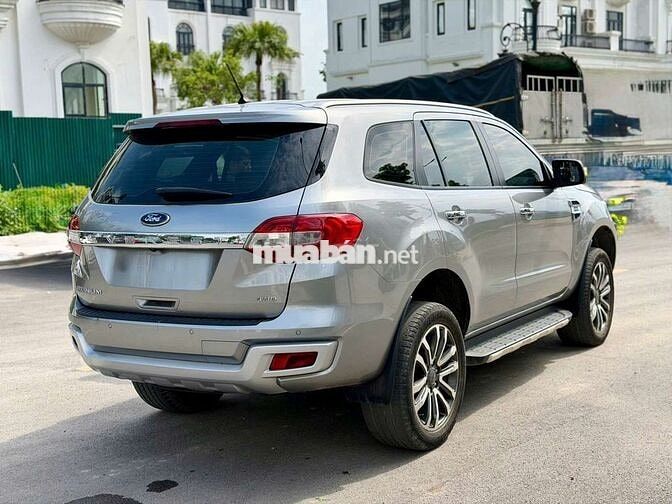 Ford Everest 2021 Biturbo 80000 km Xám