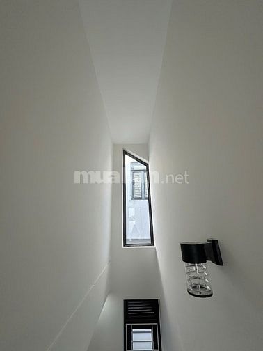 "CHÍNH CHỦ GỬI EM THÍA NHÀ 835 TRIỆU - 1 TRỆT 1 LẦU 3PN 2WC