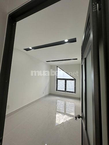 "CHÍNH CHỦ GỬI EM THÍA NHÀ 835 TRIỆU - 1 TRỆT 1 LẦU 3PN 2WC