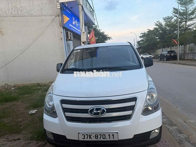 [THANH LÝ CỰC GẤP] - Hyundai Starex 2016 Trắng