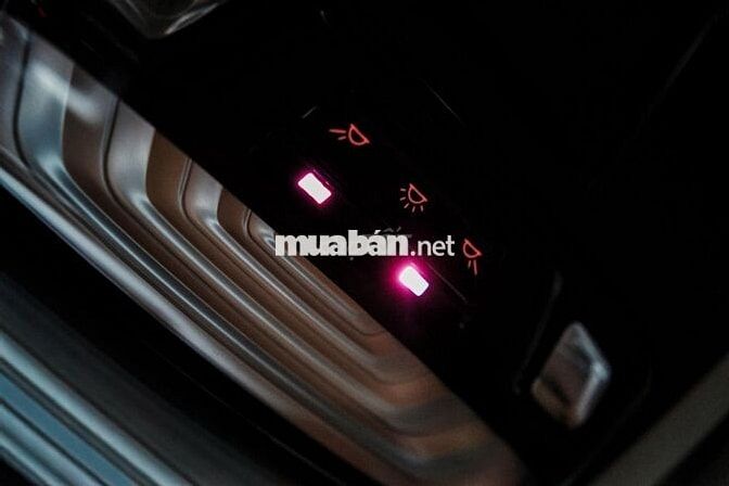BMW 320i Sportline Model 2025 24000 km Thêm Option