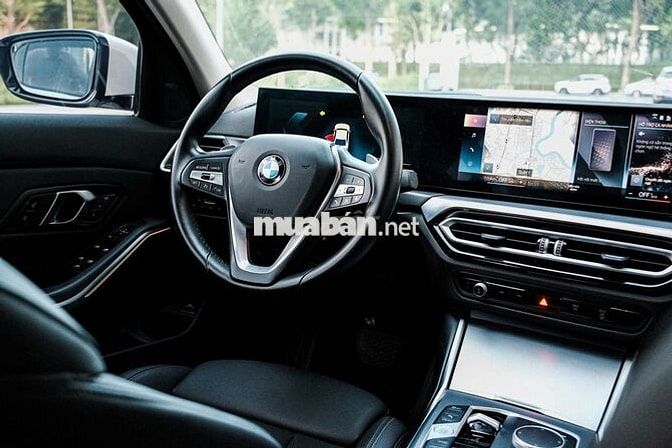 BMW 320i Sportline Model 2025 15000 km