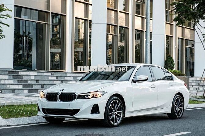 BMW 320i Sportline Model 2025 15000 km