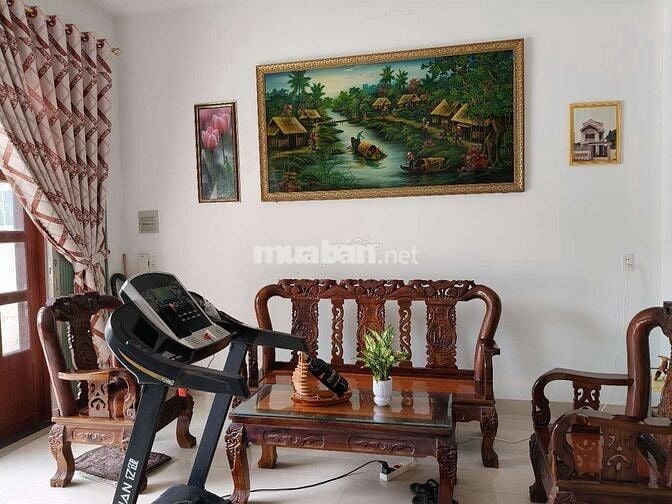 Chính chủ bán nhà mặt tiền 7m, đường phố vỉa hè 35m. Nhà 3 tầng, 6PN