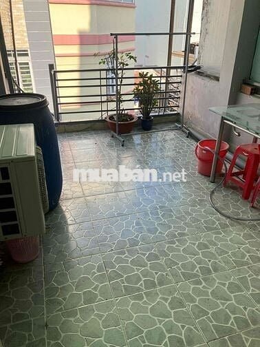 Cho thuê phòng lầu 2 Lê Văn Duyệt, có máy lạnh, giá rẻ 3tr2
