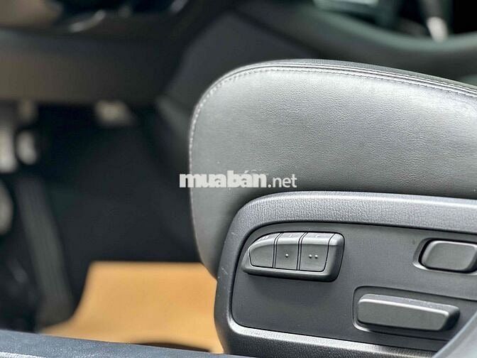 Mazda 6 2023 bản 2.0 PREMIUM TCCC trắng đẹp