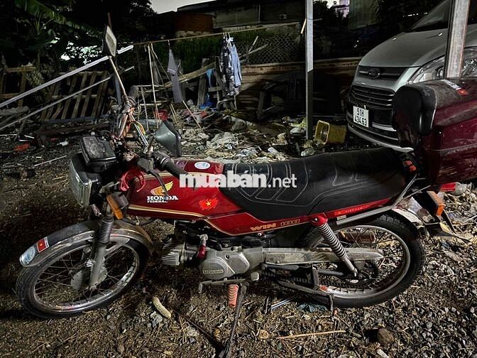Honda Win 100 màu Đỏ