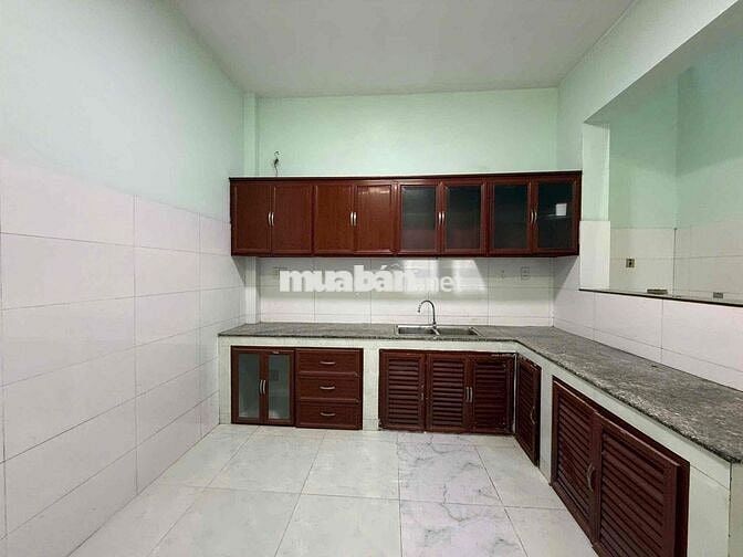 Nhà 1 trệt 2 lầu 80m2 gồm 4PN gần Phạm Văn Đồng, Gigamall