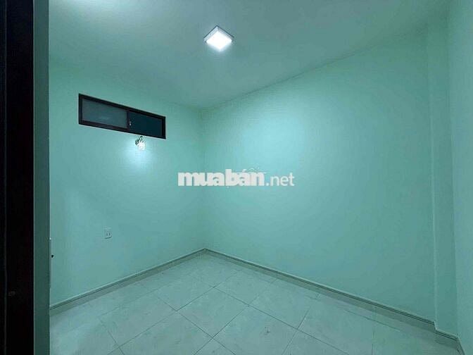 Nhà 1 trệt 2 lầu 80m2 gồm 4PN gần Phạm Văn Đồng, Gigamall