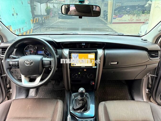 FORTUNER 2.4MT 2020 số sàn- 112.800km - TT 300tr