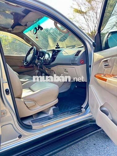 Toyota Fortuner Bạc 7 chỗ chính chủ