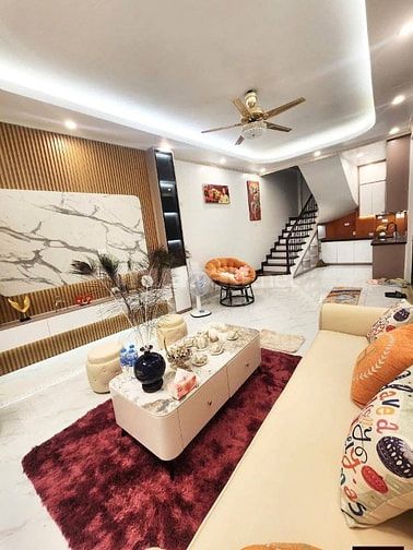 Bán Nhà Gần Phố, Trung Kính, Cầu Giấy 32m, 5 tầng, mt 8m, giá 11.95 tỷ
